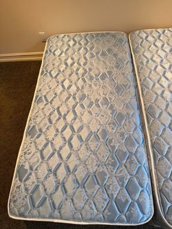 Twin Mattress Set, Light Blue Quilted - set/4
