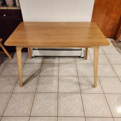 Great condition wooden dining table