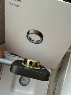 Oura Ring 4 -Gold
