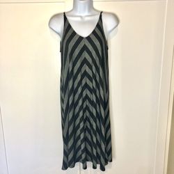 Olive & Oak Gray & Black Dress Size Small NWT
