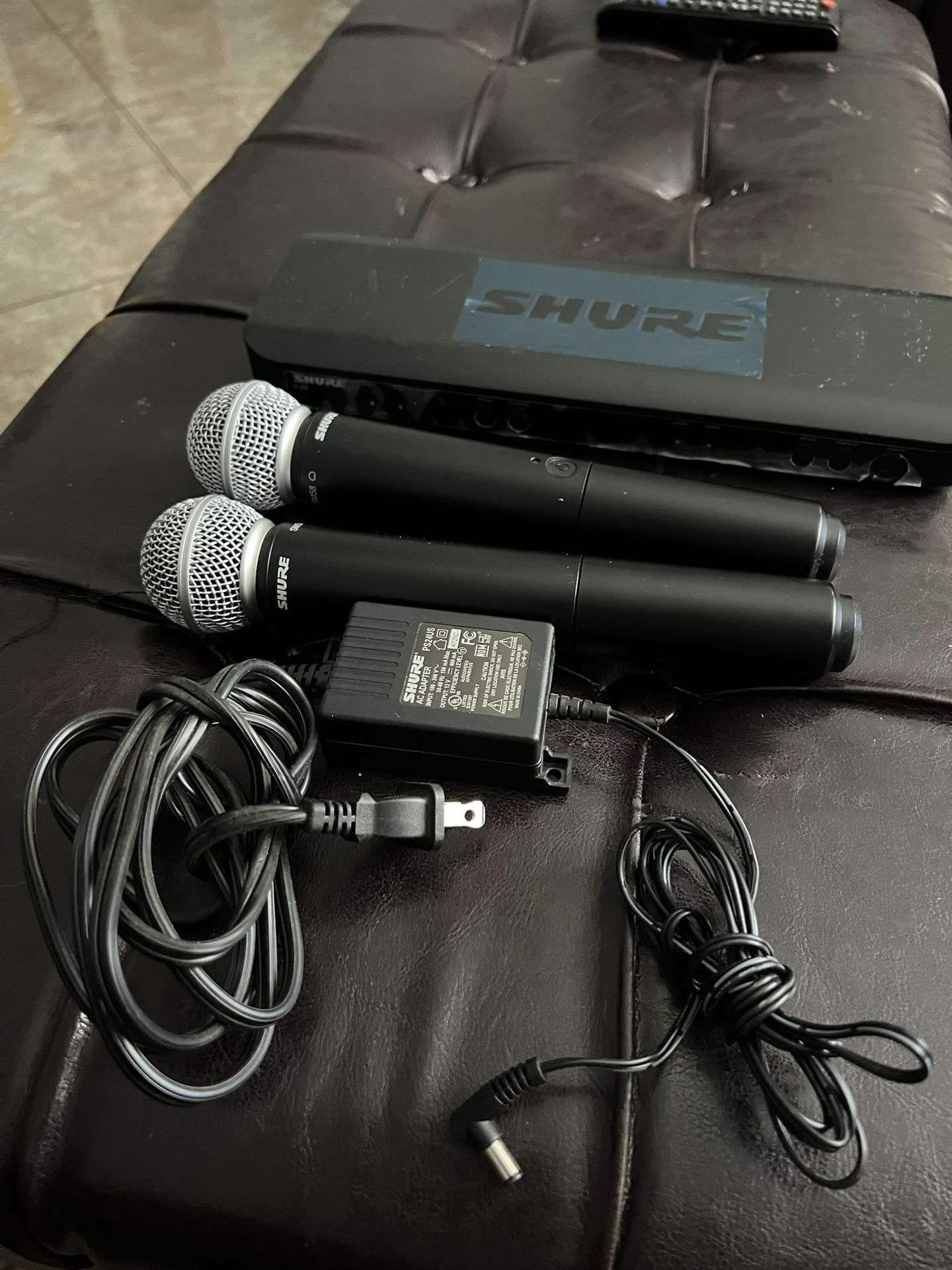 shure Shure BLX288/SM58 Dual Handheld Wireless SM58 Microphone System