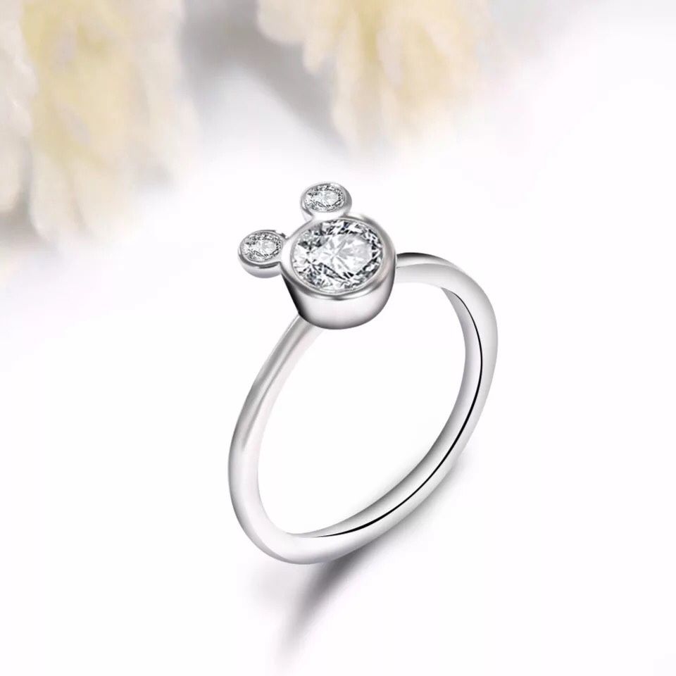 Disney silver mickey mouse shaped ring