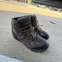 Bear paw hiking Boot (SIZE 12)