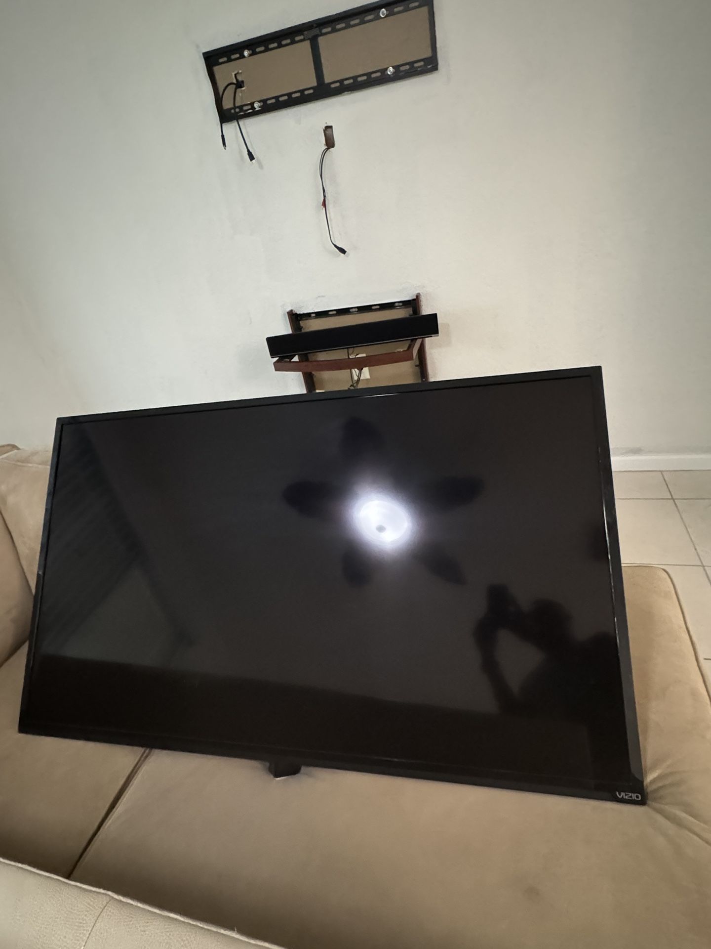 60 Inch Vizo TV