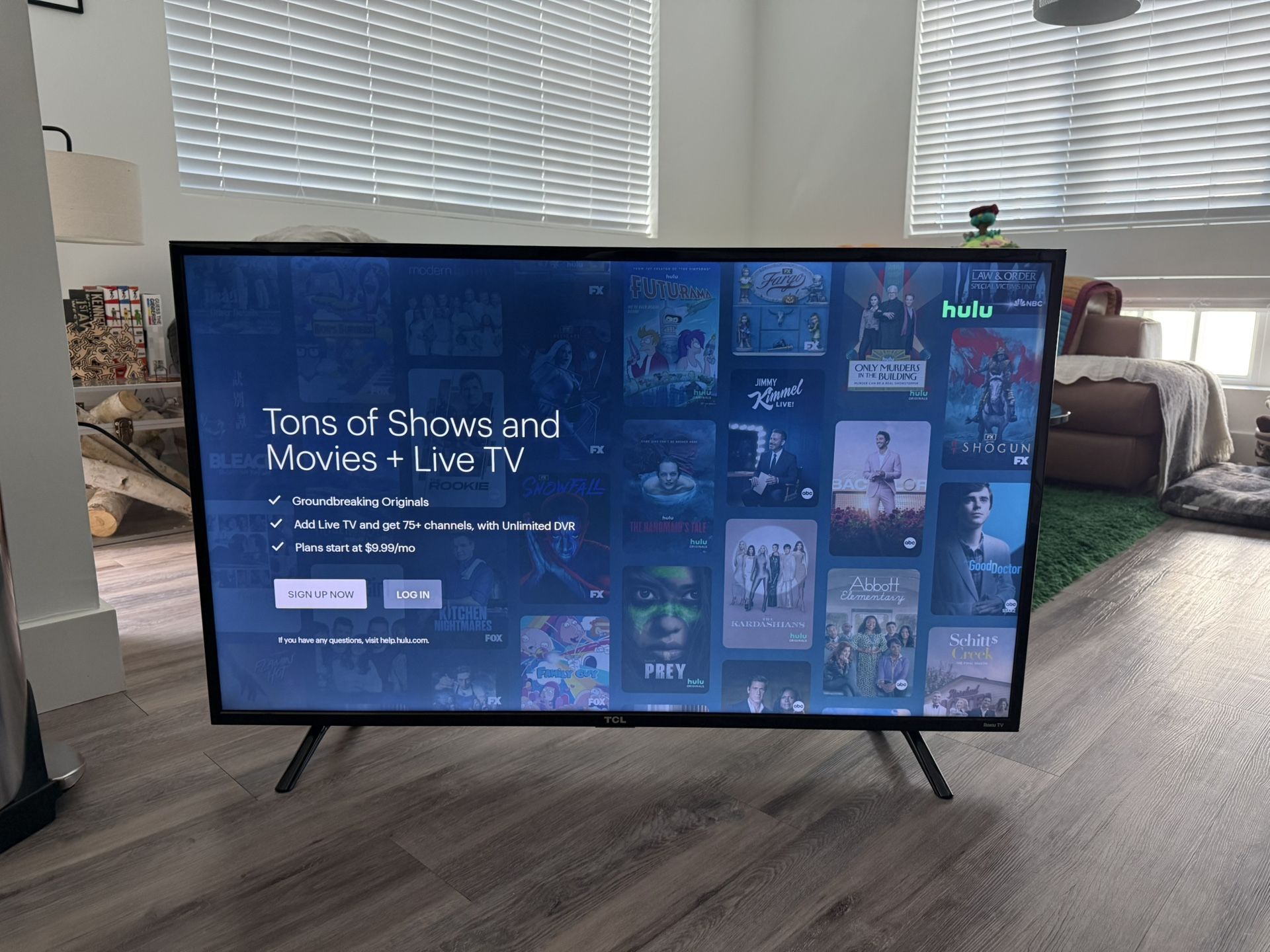 TCL 50” Smart TV 4K 60FPS W/controller