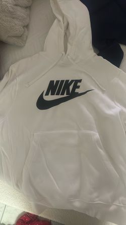 white nike hoodie