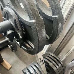 weight wrack with barbell