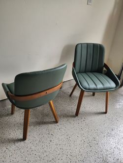 MCM Chairs