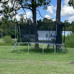 Trampoline 