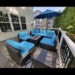Brand New Patio Furniture Set With Propane fire Pit Table