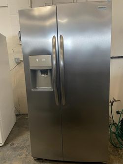 Frigidaire Side By Side Stainless Steel Refrigerator Fridge
