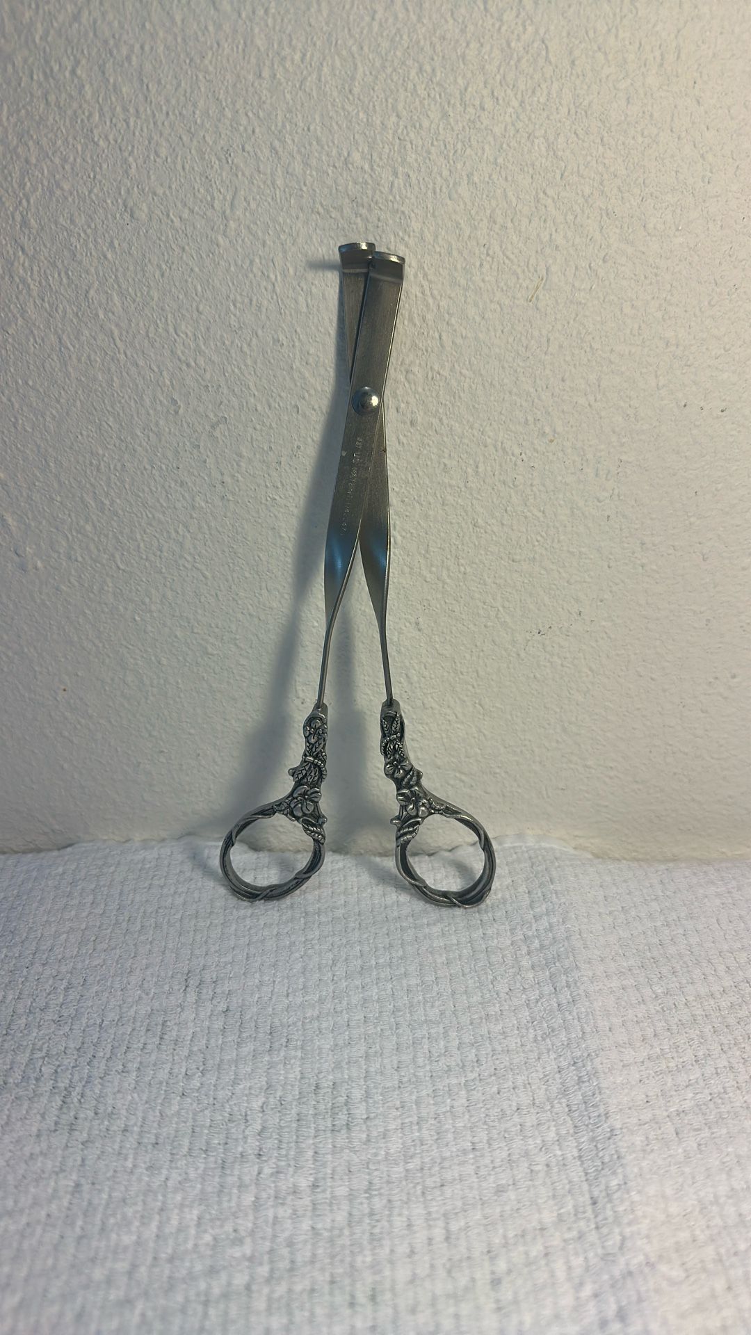Vintage Party Light Wick Cutter/ Snuff