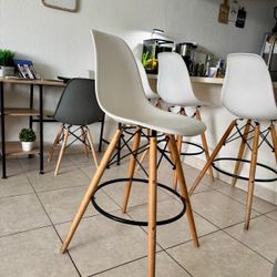 Bar Stools (4 Chairs ) 