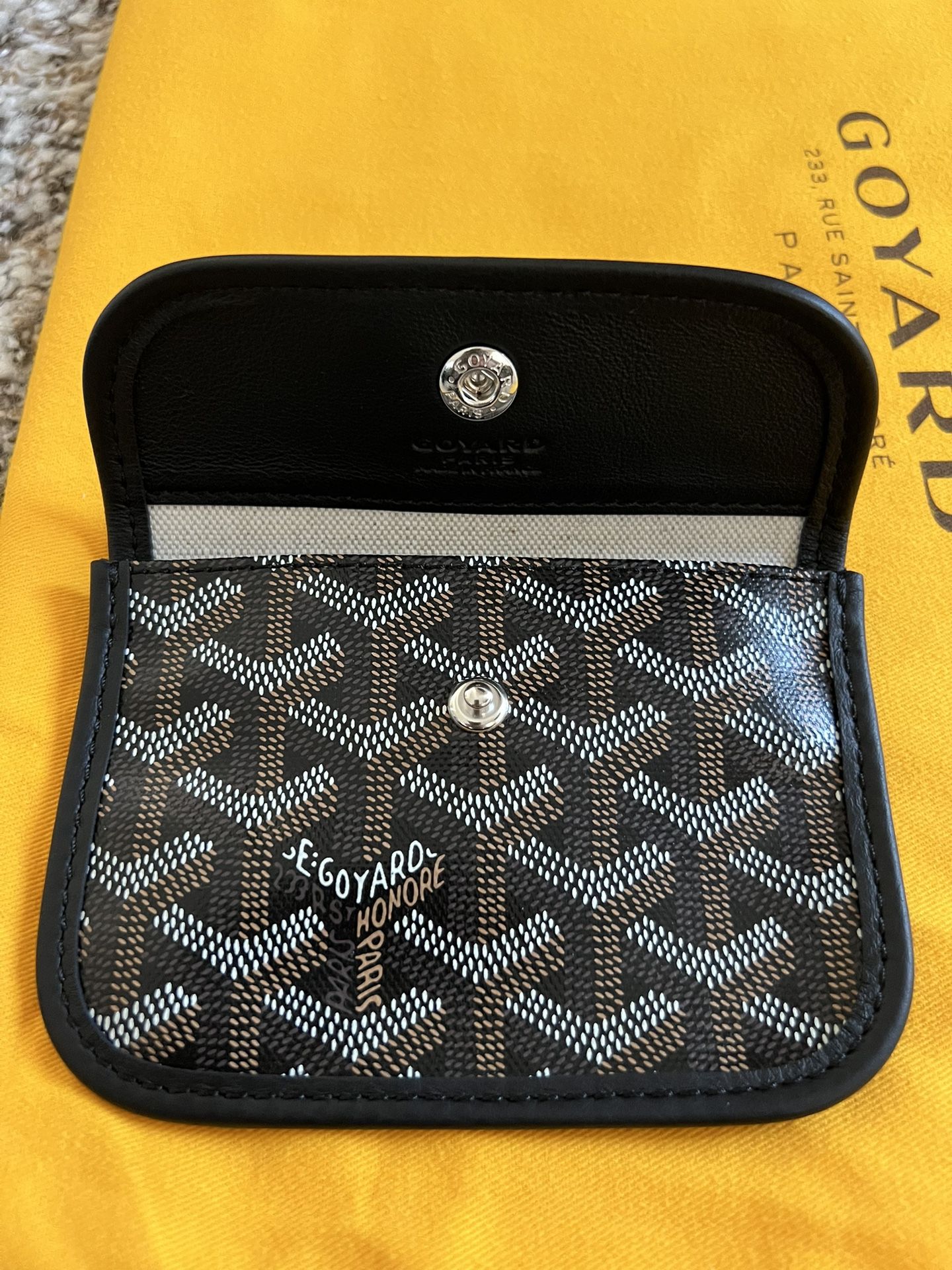 Goyard small pouch hotsell