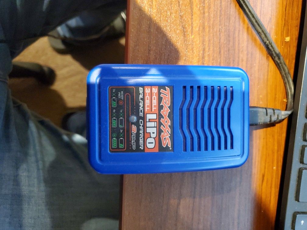 Traxxas Auto Balance Lipo Charger