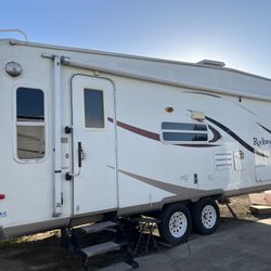 Fifth Wheel for sale