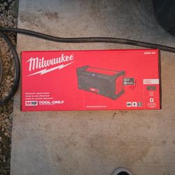 Milwaukee M18 Jobsite Radio