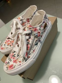 Lady’s Shoes New Size 8