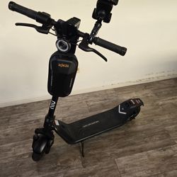 NiU KQI Foldable Electric Scooter, 30mile Range 20 Mph