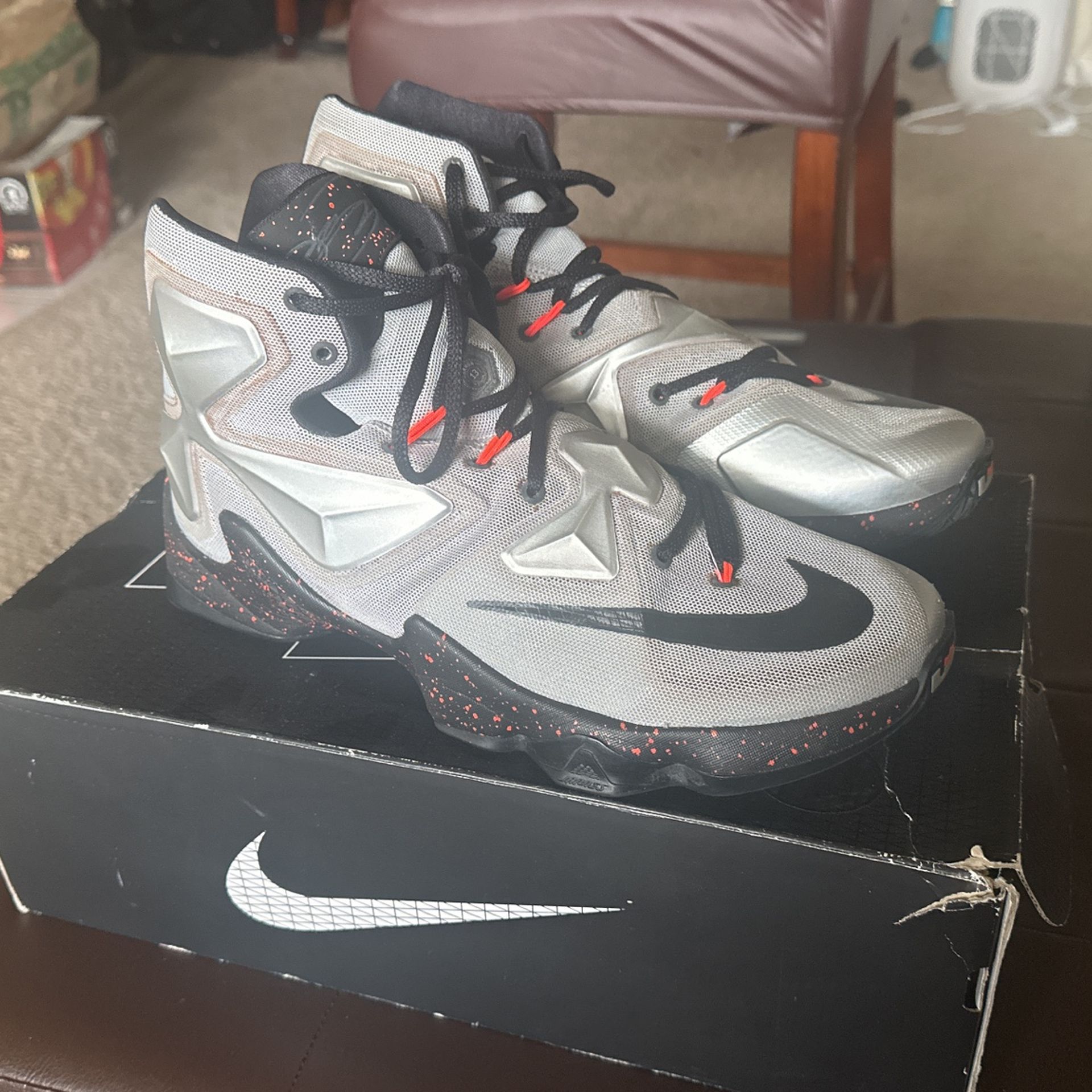 LeBron 13 