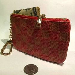Nice checkered coin purse with key chain