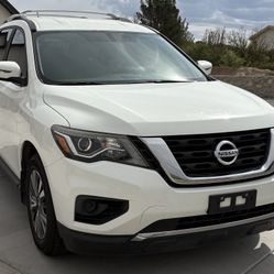 2017 Nissan Pathfinder