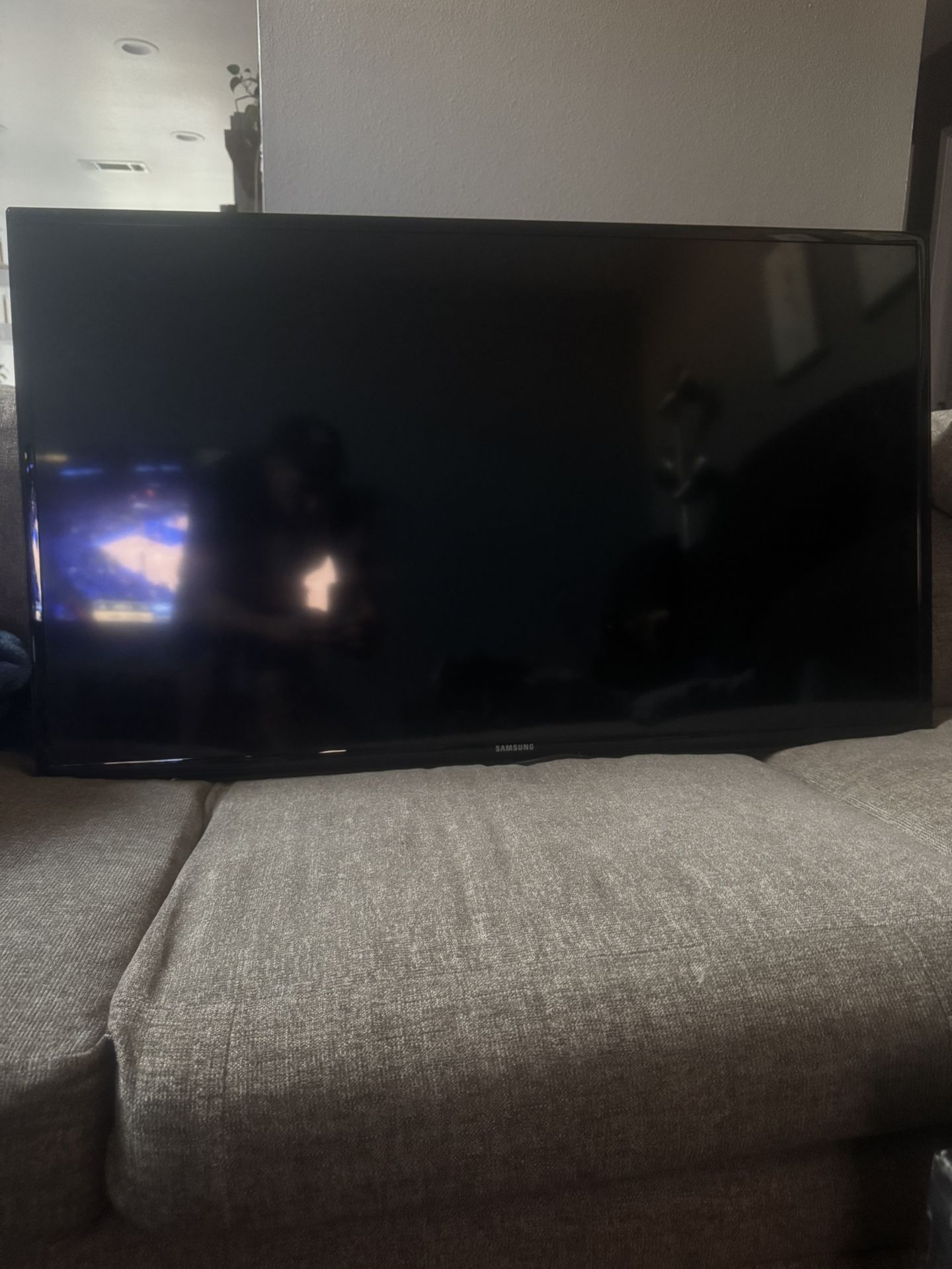 Samsung 46” Smart LED-LCD TV