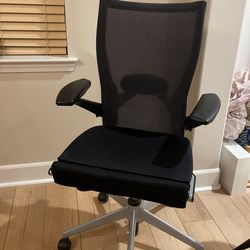 Haworth Adjustable Office Chair