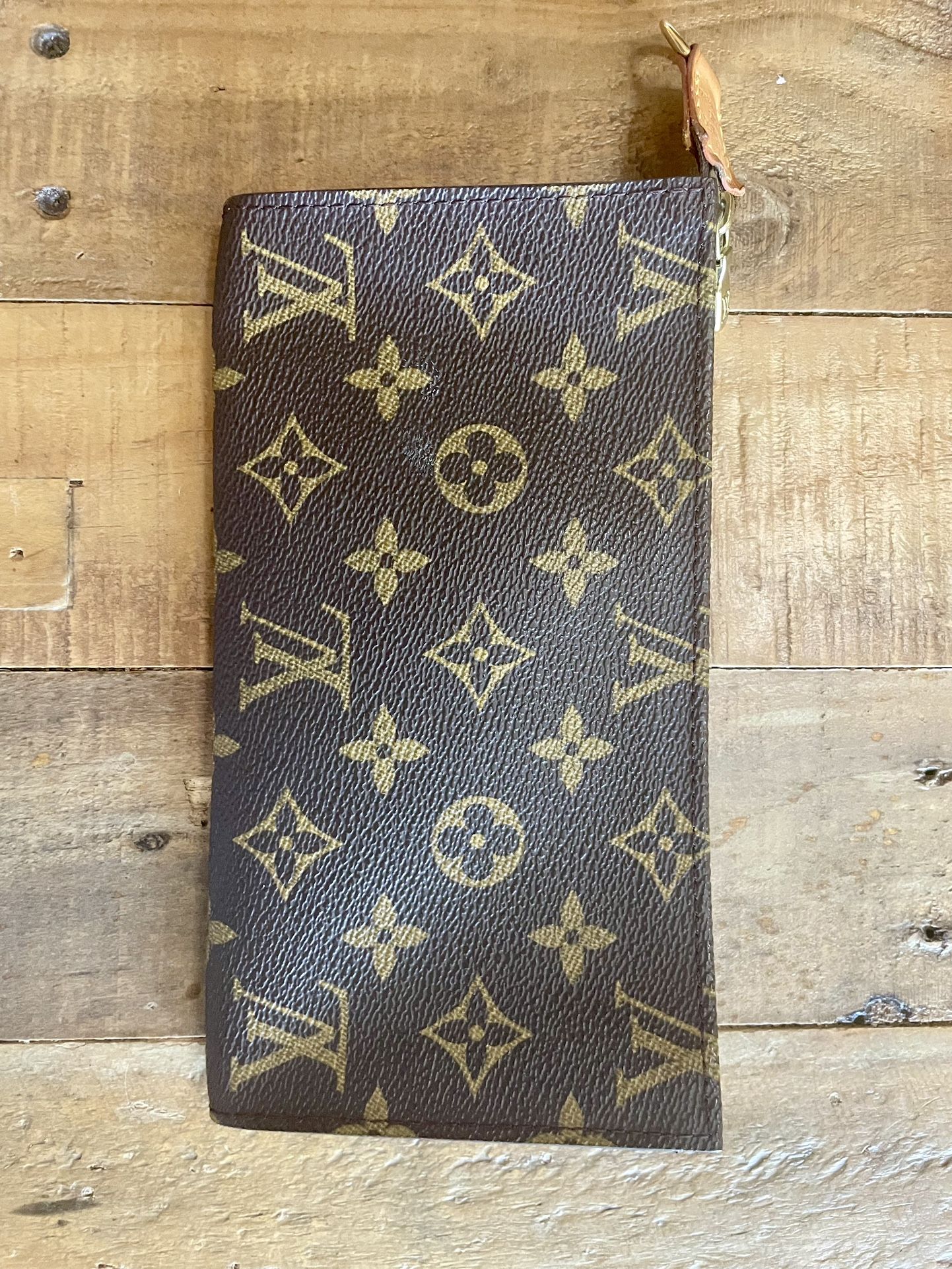 Authentic Louis Vuitton Monogram Bucket Pouch 27