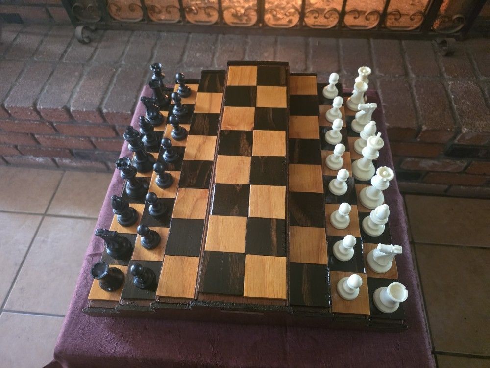 3 DIMENSIONAL CHESS BOARD