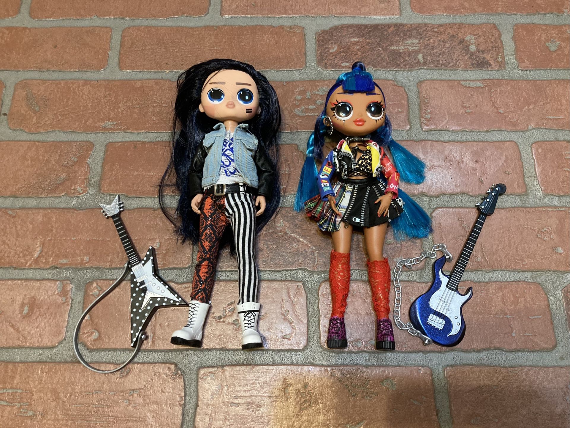 LOL Rock Dolls With Guitars