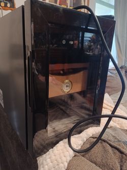 Electric Cigar humidor