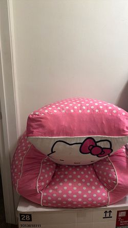 Hello kitty couch