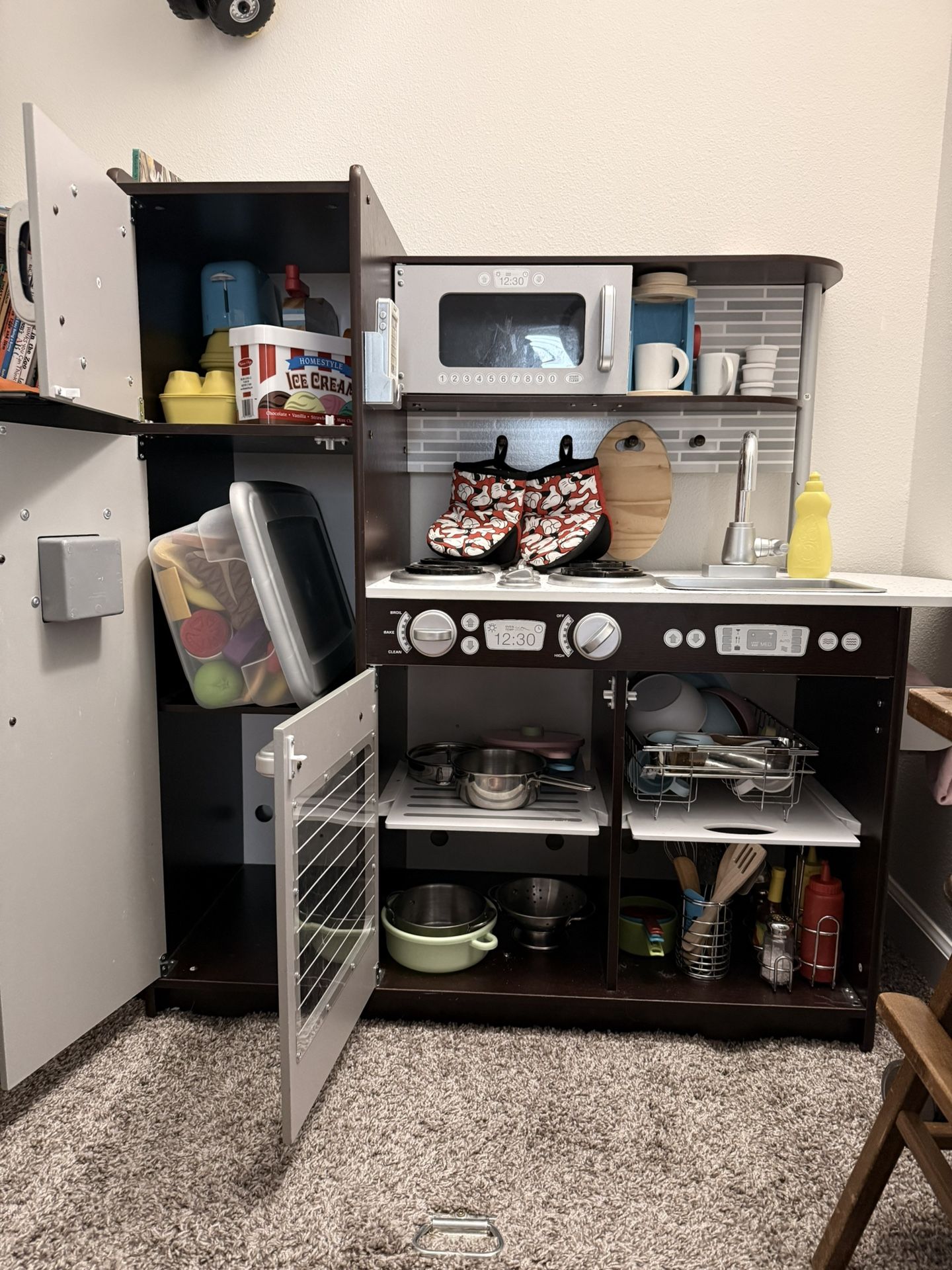 Play Kitchen With All The Accessories