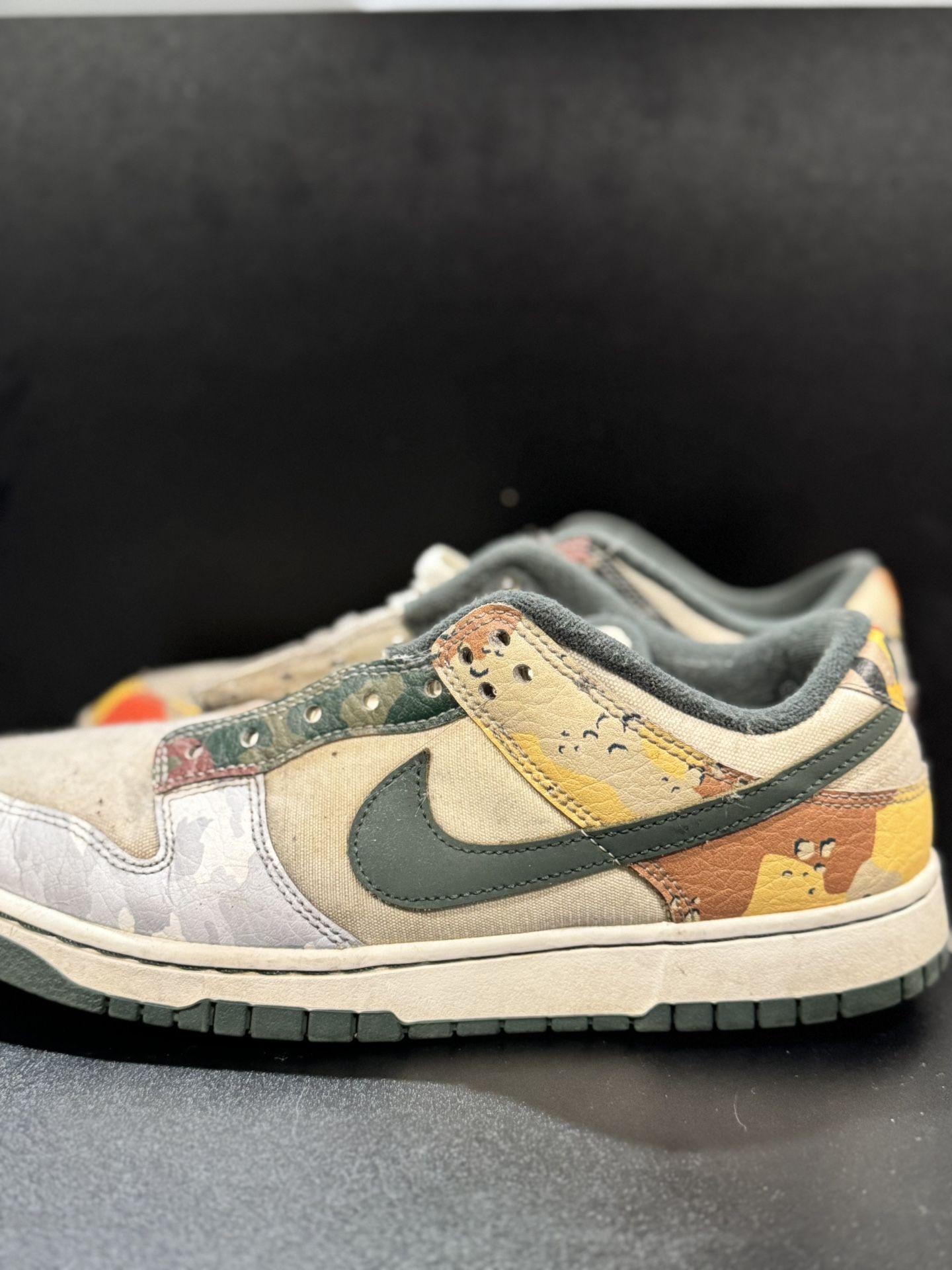 Nike Dunks 