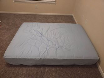 Zinus 10" Full Innerspring Mattress – Very Clean