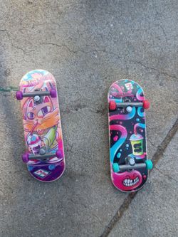 Hot Wheels x 7-Eleven Tech Deck Fingerboards Set of 2