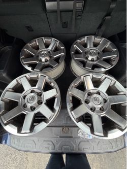 17in Toyota OEM Wheels