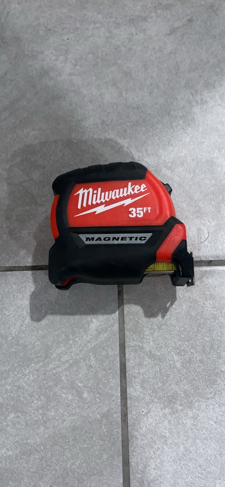 Milwaukee 35ft Magnetic Messuring Tape
