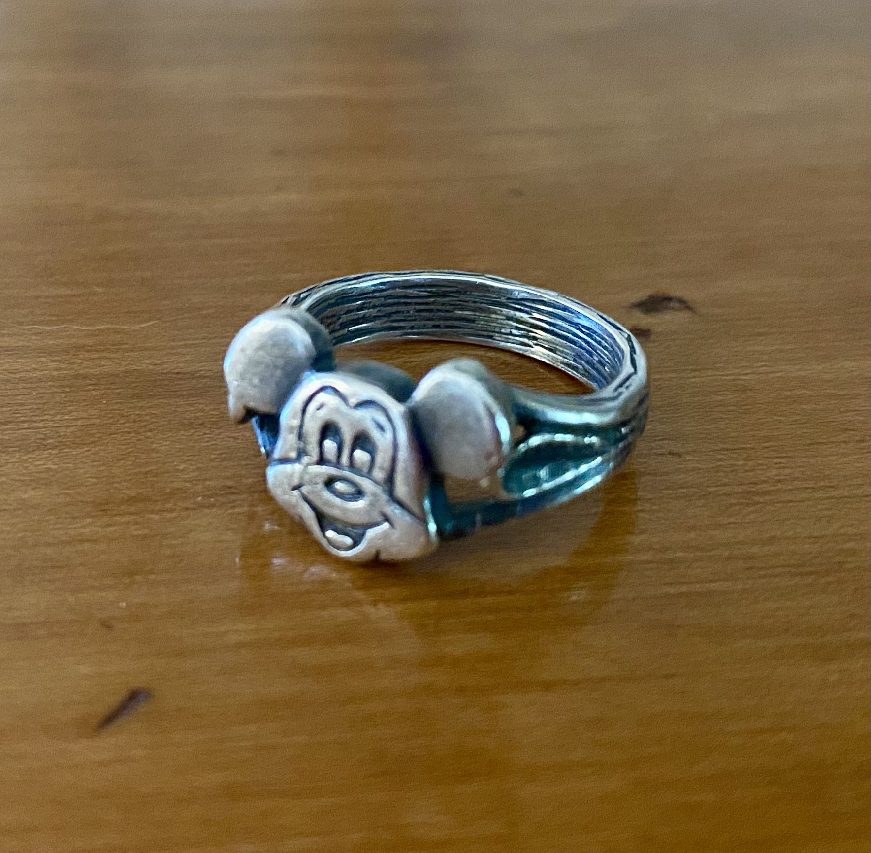 Vintage Disney Mickey Mouse Sterling Silver Ring size 7