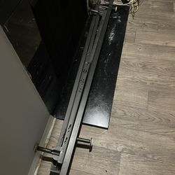 Queen size bed rails