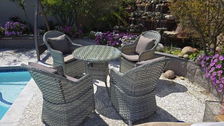 Outdoor Furniture 