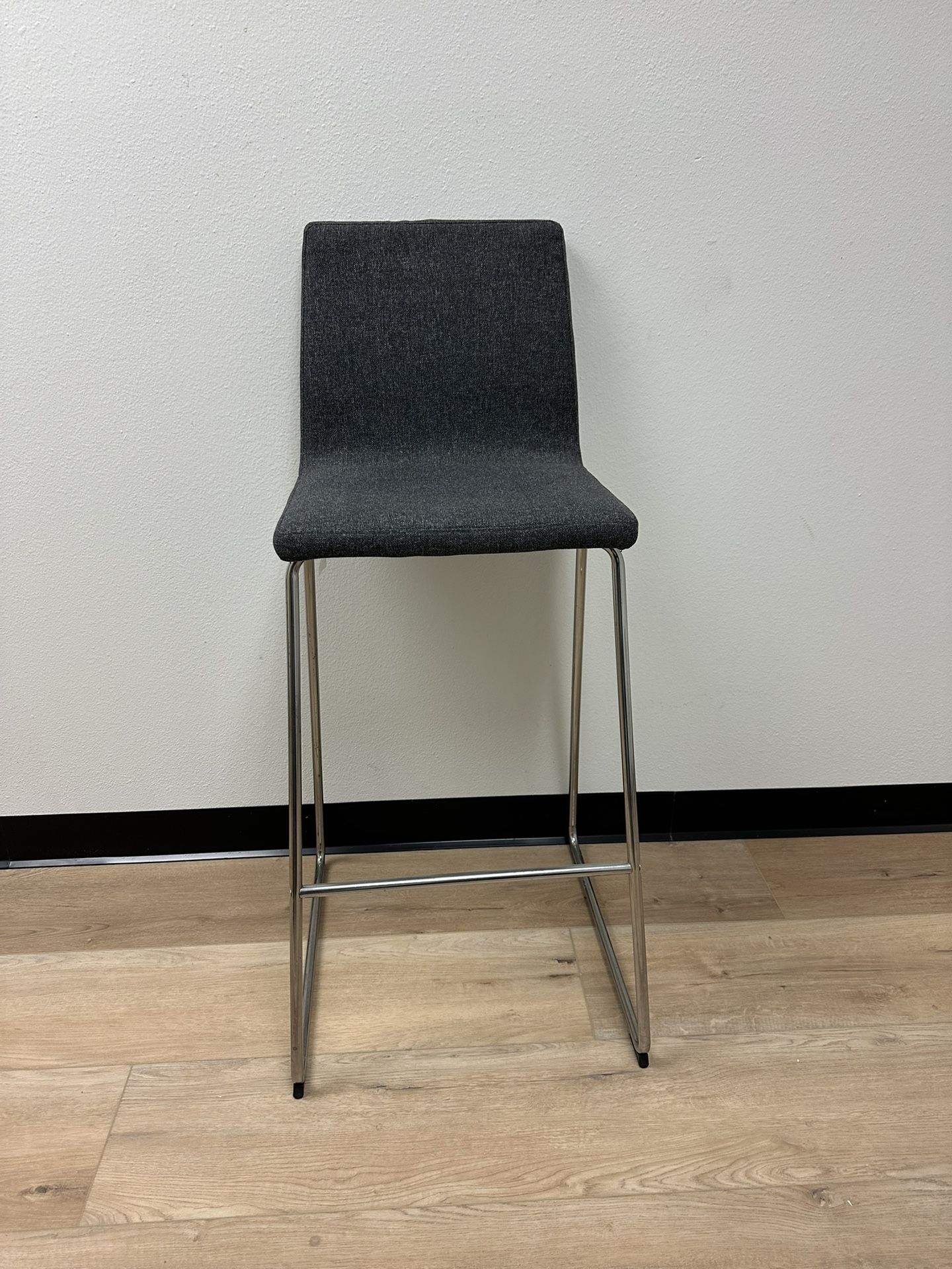 breakfast chair