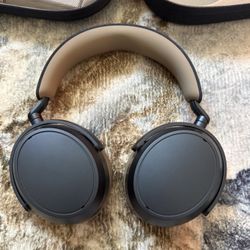 Sennheiser Momentum 4 Over-ear Headphones-Denim Blue