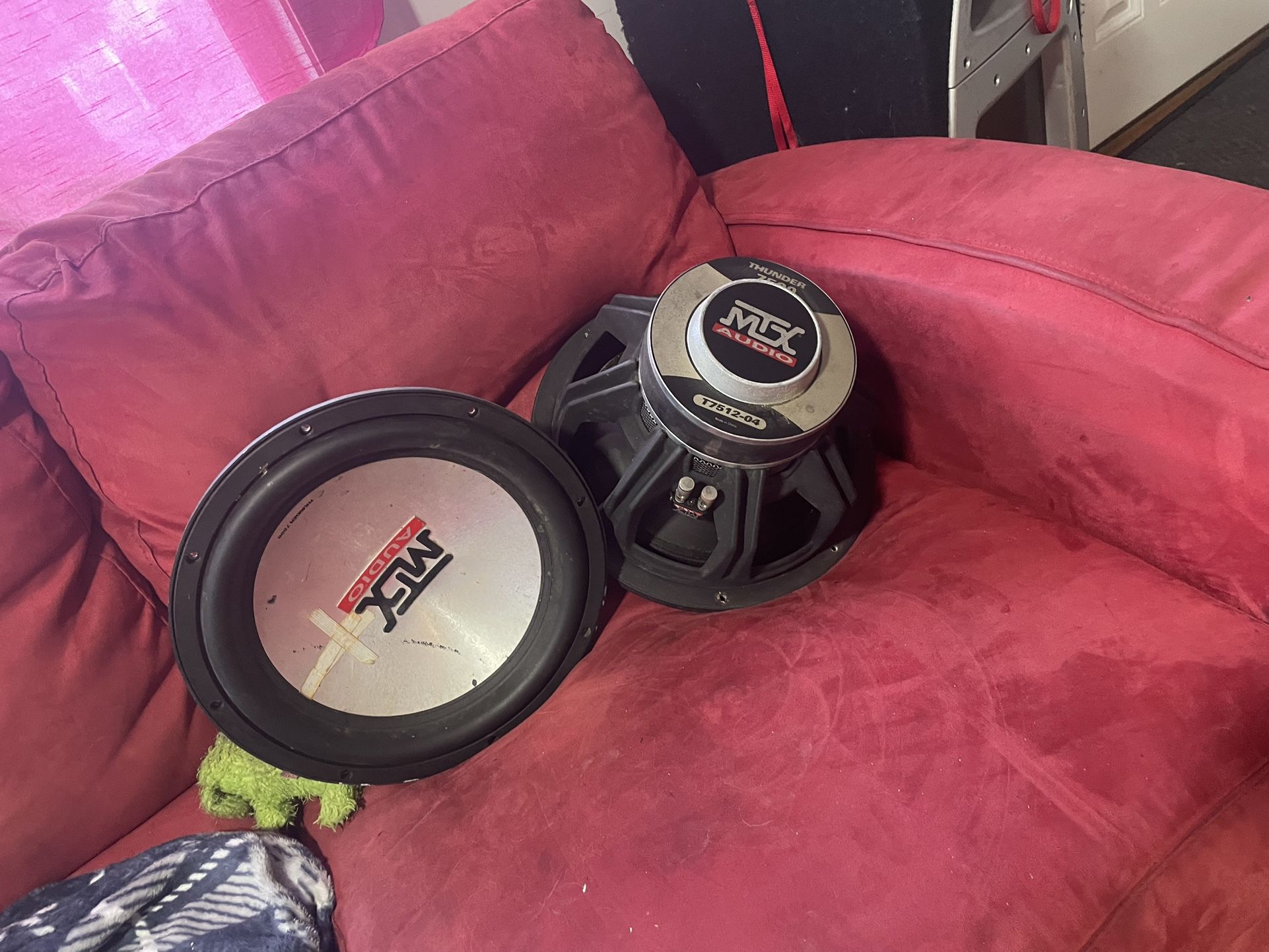 2. 12 Inches MTX AUDIO 7500