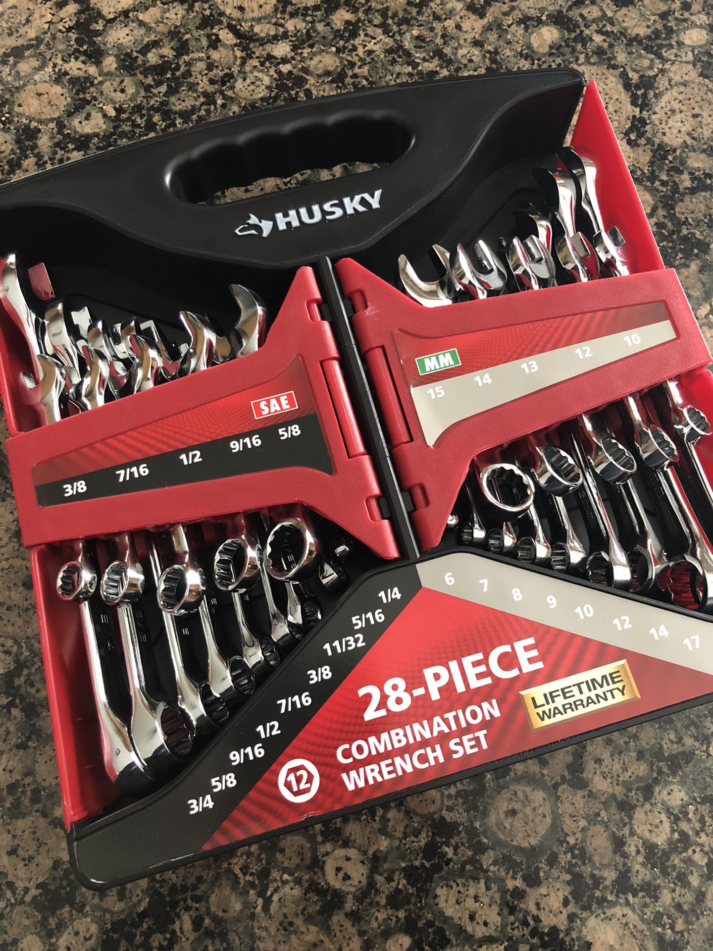 28 PIECE COMBINATION WRENCH SET**HUSKY**BRAND NEW IN SEALED PACKAGING