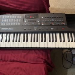 Roland E-14 Us Inteligent Keyboard Look