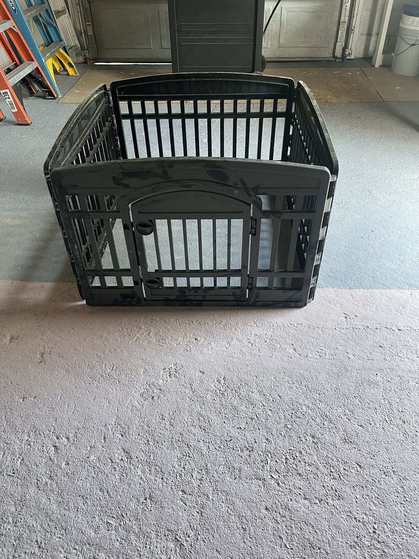 Dog Pen House 