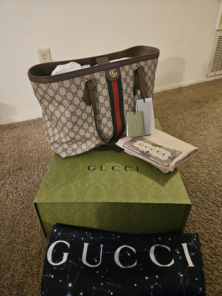 Gucci Medium Tote With Two Bags