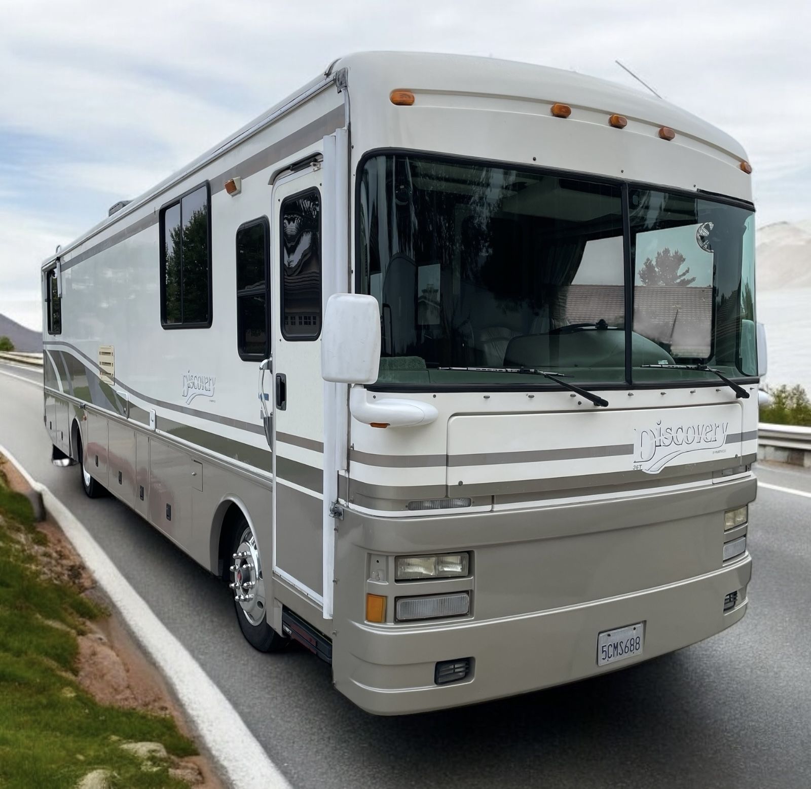 1999 Fleetwood Discovery